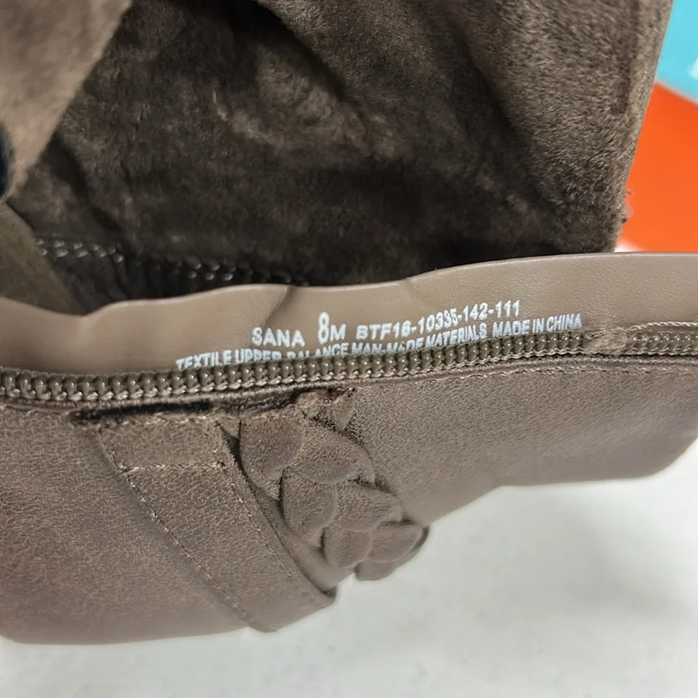 BareTraps Brown Ankle Booties with Ruched Design NEW. 8M - Picture 12 of 16